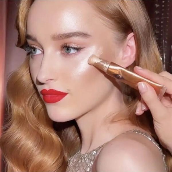 Жидкий хайлайтер Charlotte Tilbury Beauty Highlighter Wand (Spotlight) 2005 фото