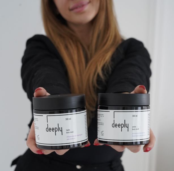 Липидная маска-подкладка для волос Deeply lipido basic mask 300 ml 3067 фото