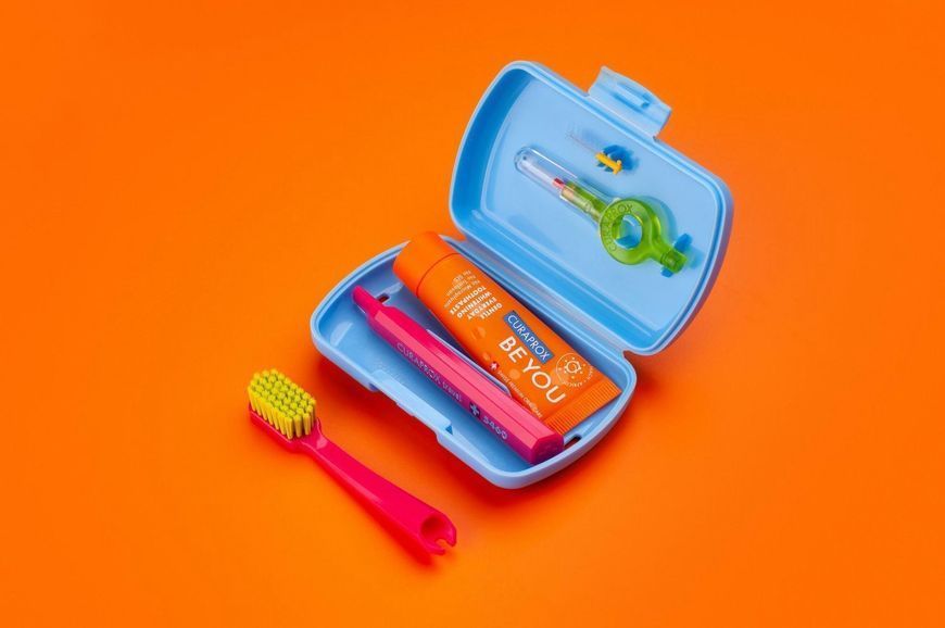 Дорожній набір Curaprox Be You Travel Set Blue 1747 фото