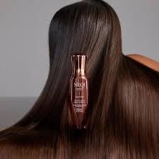 Спрей для блиску та глибокого зволоження з термозахистом NEQI Diamond Glass Ultimate Styling Spray 180ml 1805 фото