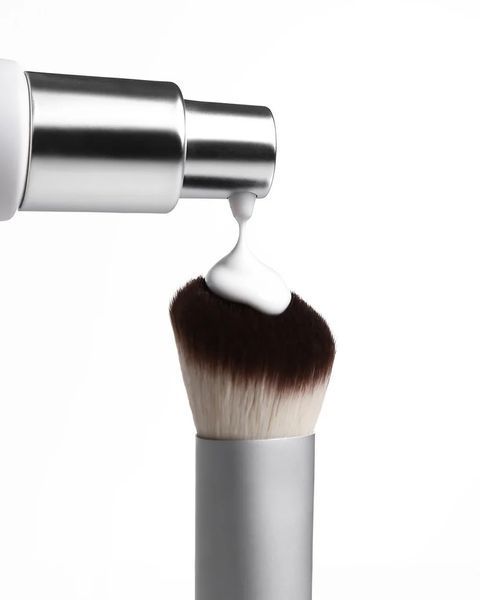 Кисть для бесшовного нанесения тональной основы UNICO MAKEUP BRUSH Flawless Foundation 2562 фото