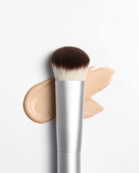 Кисть для бесшовного нанесения тональной основы UNICO MAKEUP BRUSH Flawless Foundation 2562 фото