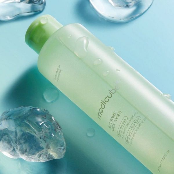 Заспокійливий тонер з екзосомами центели та чайним деревом Medicube Exosome Cica Toner, 210 ml 3128 фото
