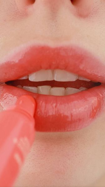 LIPSS блеск для губ Lychee Spritz 1401 фото