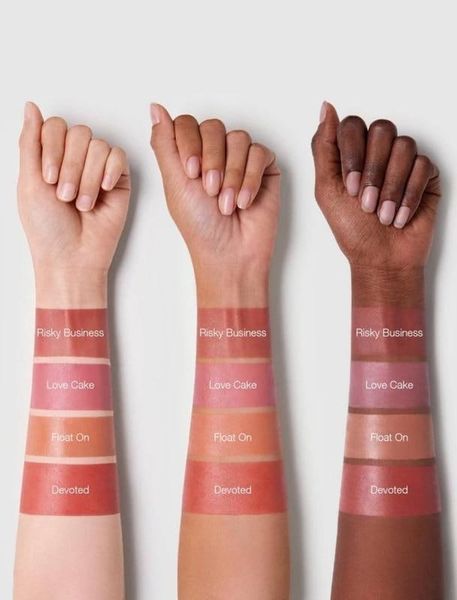 Жидкие матовые румяна  SHEGLAM Color Bloom Liquid Blush Devoted 264 фото