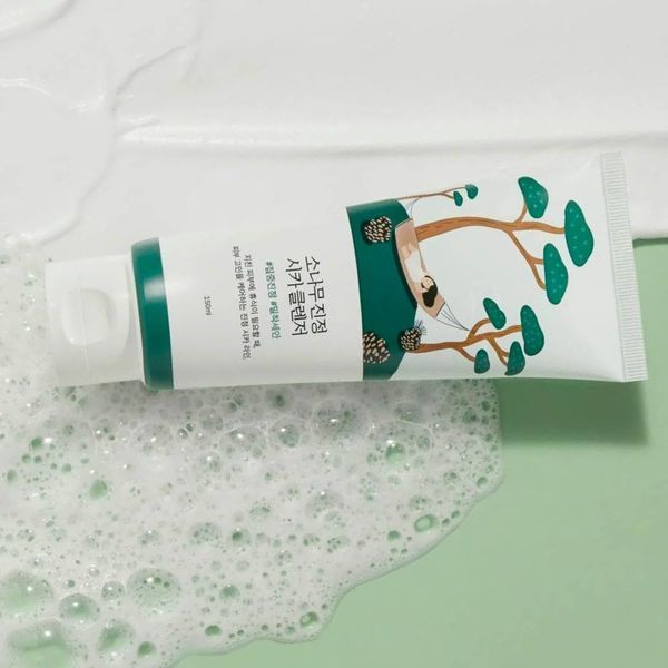 Очищувальна пінка з екстрактом голок сосни ROUND LAB Pine Calming Cica Cleanser  1006 фото