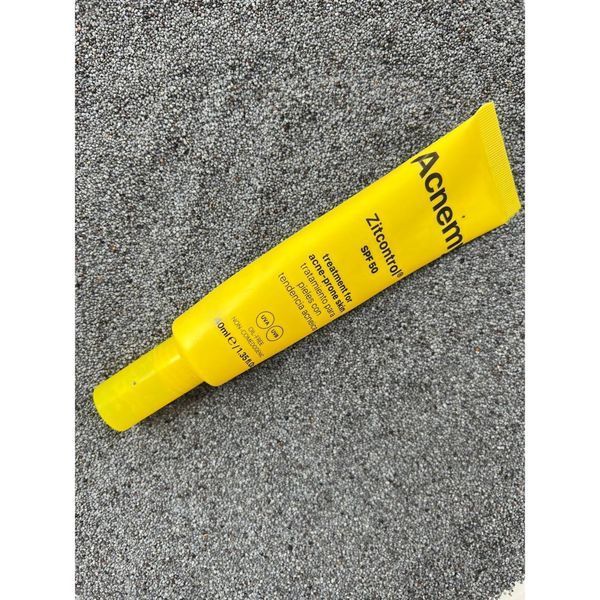 Солнцезащитный крем для кожи склонной к акне Acnemy Zitcontrol SPF 50 40 мл 2826 фото