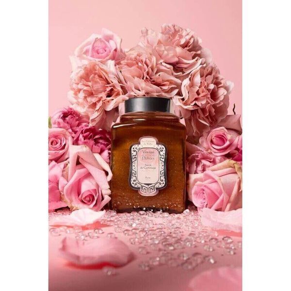 Скраб для тіла цукровий з ароматом троянди Sugar Body Scrub Rose La Sultane De Saba 2550 фото