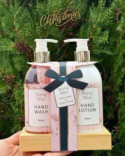 Набор мыло для рук + лосьон для рук Berry Bliss Hand Wash&Lotion 300ml*2 1704 фото