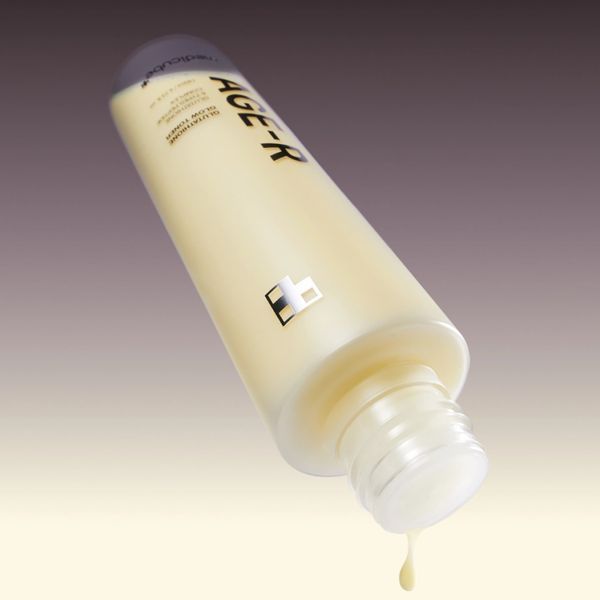 Тонер-молочко с глутатионом для освещения и сияния MEDICUBE AGE-R Glutathione Glow Toner 140 мл 2725 фото