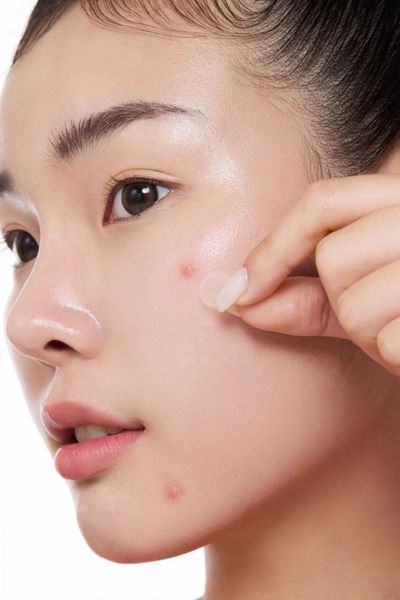 Патчи с миндальной кислотой от высыпаний и постакне BY WISHTREND Mandelic Acid Spot Clearing Patch, 39 шт 2203 фото